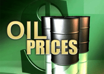Oil prices fall again on recession fears