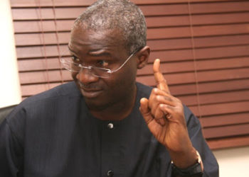 Fashola Expresses Doubts over BPP’s N26bn Public Contract Savings