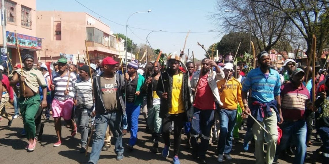 Nigerians’ evacuation begins Wednesday, South Africans insist foreigners must leave