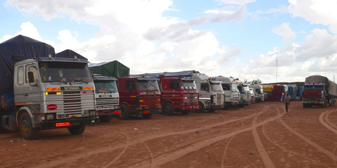 Federal Government urged to clear stranded legitimate cargoes at borders