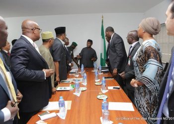 Marketers want dollar at N306 to import petrol