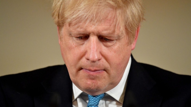 Boris Johnson Receives Oxygen Support in Intensive Care