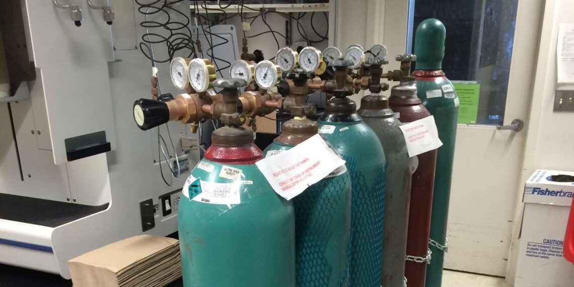 Tension over rising oxygen demand in hospitals