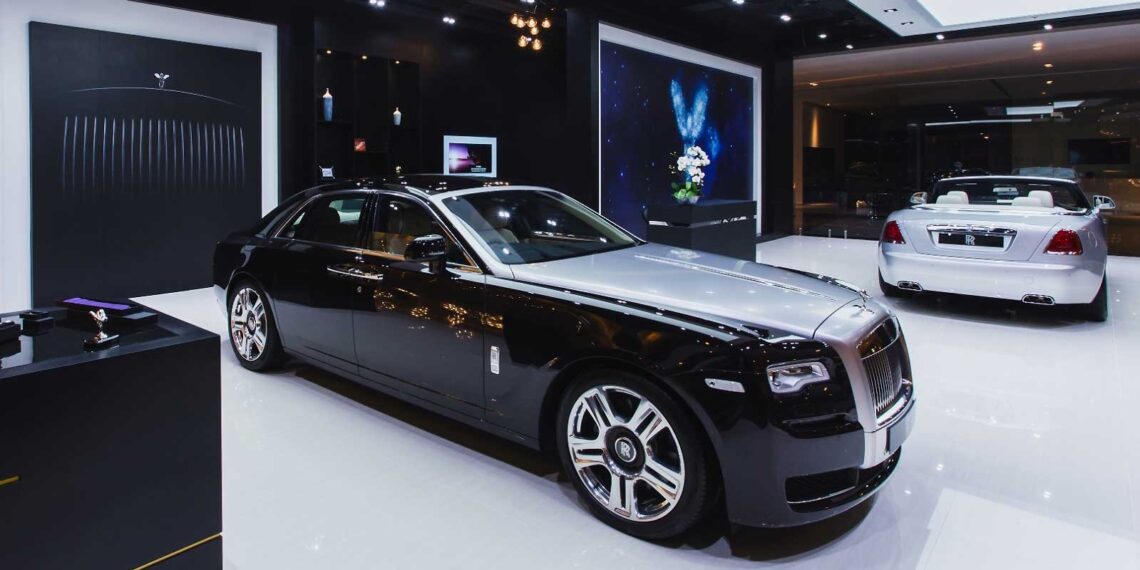 Rolls-Royce Crafts, Allocates 20 new Phantom Limousines