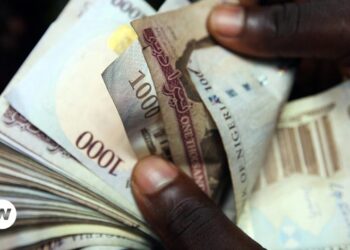 262 farmers receive N82.4m loan from USAID