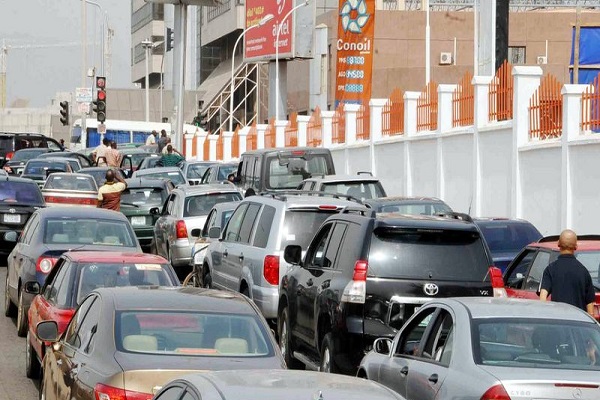Fuel scarcity hits Abuja as marketers shut stations