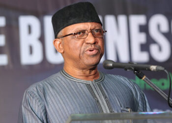 FG stops COVID-19 mandatory test for travellers