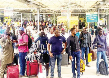 Striking aviation workers reject govt plea, threaten total shutdown