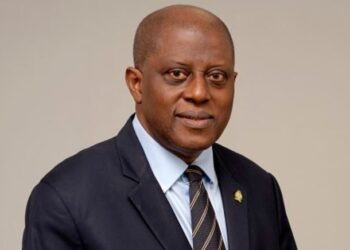 CBN resumes BDC dollar sale as naira weakens to 1,570/$